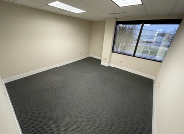 3214 m² Commercial office for rent in Chesapeake, VA, Greenbrier Circle 860, 23320  - 11 | MatchOffice