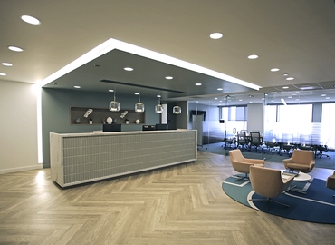 24200 m² Business center in Irvine, CA, 100 Spectrum Center Drive (92618) - 1 | MatchOffice