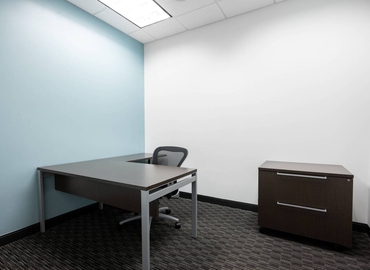 1076 m² Meeting room in Raleigh, NC, 4242 Six Forks Road (27609) - 3 | MatchOffice.com