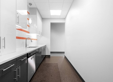 2691 m² Business space in Raleigh, NC, 4242 Six Forks Road (27609) - 11 | MatchOffice