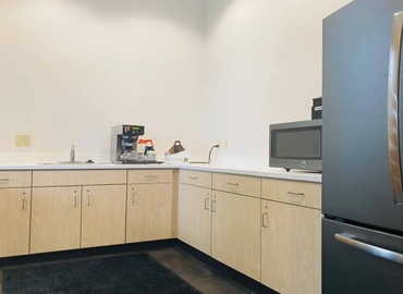 2691 m² Coworking space  in Des Moines, IA, 4620 E. 53rd Street (52807) - 13 | MatchOffice.com