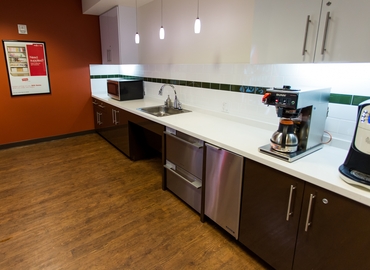 Virtual office space in Dallas, TX, 100 Crescent Court (75201) - 5 | MatchOffice.com