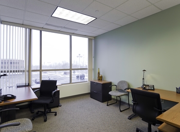 Virtual office in Cincinnati, OH, 300 E. Business Way (45241) - 4 | MatchOffice.com