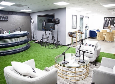 3229 m² Business center in Beverly Hills, CA, 113 North San Vicente Boulevard (90211) - 2 | MatchOffice.com