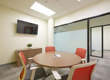 3229 m² Business space in Phoenix, AZ, 4435 E. Chandler Blvd. Suite 200  (85048) - 5 | MatchOffice