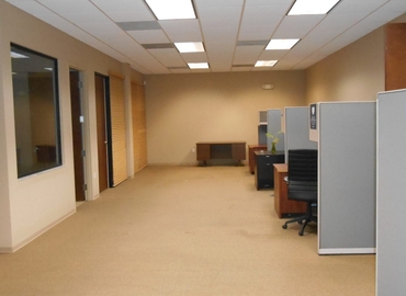 538 m² Business space in Tampa, FL, 3632 Land O' Lakes Boulevard (34639) - 1 | MatchOffice