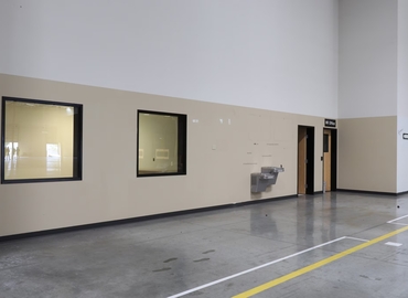 26910 m² Business center in Ontario, CA, 740 Vintage Ave (91764) - 11 | MatchOffice.com