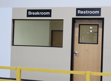 26910 m² Serviced office in Ontario, CA, 740 Vintage Ave (91764) - 12 | MatchOffice.com