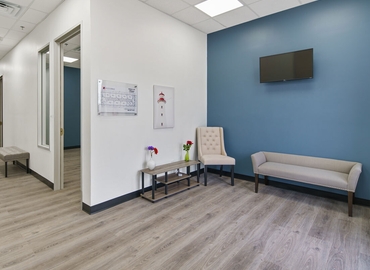 131 m² Shared office  in Dallas, TX, Marsh Lane 2414 (75006) - 2 | MatchOffice