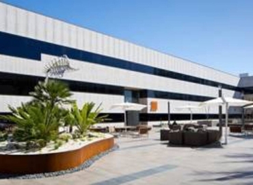 5382 m² Business park in Los Angeles, CA, 360 N. Pacific Coast Highway (90245) - 12 | MatchOffice