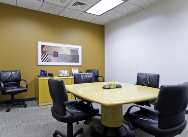 Virtual business address in Newton, MA, 275 Grove St. (02466) - 7 | MatchOffice