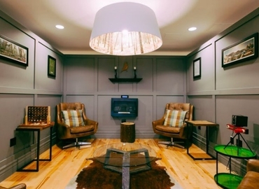 538 m² Business center in Los Angeles, CA, 7083 Hollywood Boulevard (90028) - 9 | MatchOffice.com