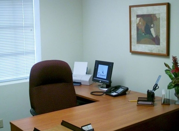 215 m² Convention center in Fort Lauderdale, FL, 2881 East Oakland Park Boulevard (33306) - 3 | MatchOffice