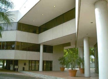 215 m² Convention center in Miami, FL, 6625 Miami Lakes Drive (33014) - 4 | MatchOffice.com
