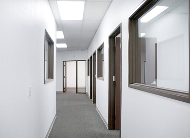 26910 m² Business center in Santa Fe Springs, CA, 8741 Pioneer Blvd (90670) - 5 | MatchOffice