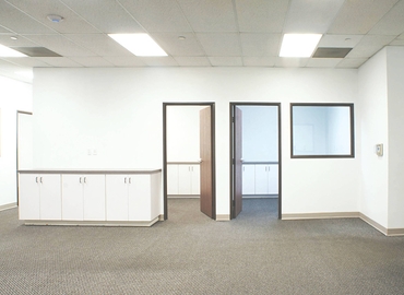 26910 m² Business center in Santa Fe Springs, CA, 8741 Pioneer Blvd (90670) - 10 | MatchOffice