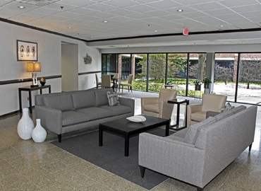 323 m² Meeting room in Detroit, MI, 7 West Square Lake Road Bloomfield Hills (48302) - 3 | MatchOffice