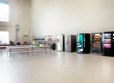 3000 m² Business space in Fontana, CA, 10681 Production Ave (92237) - 7 | MatchOffice.com