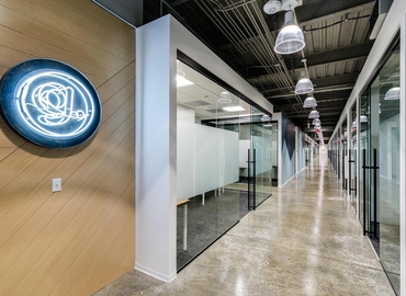 26996 m² Business space in Hampton, VA, 700 Tech Center Parkway (23606) - 4 | MatchOffice.com
