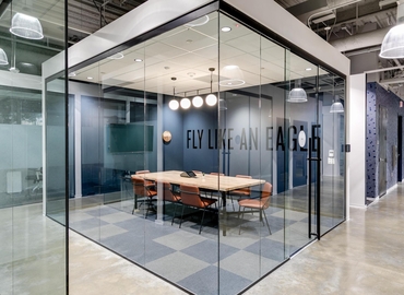 26996 m² Business center in Hampton, VA, 700 Tech Center Parkway (23606) - 10 | MatchOffice.com