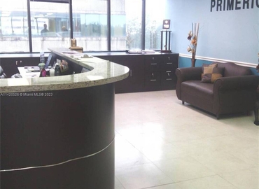 200 m² Business park in Miami Lakes, FL, 14411 Commerce Way  (33016) - 7 | MatchOffice.com