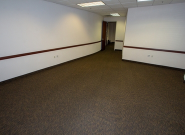 2706 m² Business space in Norfolk, VA, 5800 Lake Wright Drive (23502) - 7 | MatchOffice