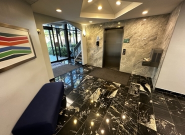 Office Northlake Boulevard 4362 33410 Palm Beach Gardens, FL