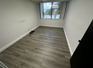 Office Palm Beach Lakes Boulevard 2001 33409 West Palm Beach, FL