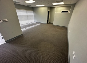 Office South Perimeter Road 1835 33309 Fort Lauderdale, FL