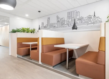 100 m² Serviced office in Costa Mesa, CA, 3330 Harbor Blvd (92626) - 1 | MatchOffice.com