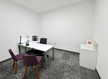 100 m² Business space in Durham, NC, 3511 Shannon Rd (27707) - 4 | MatchOffice