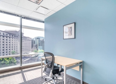 2691 m² Business center in Phoenix, AZ, 2575 East Camelback (85016) - 8 | MatchOffice.com