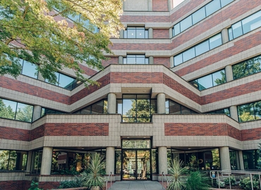2691 m² Serviced office in Lake Oswego, 5 Centerpointe Drive (97035) - 11 | MatchOffice.com