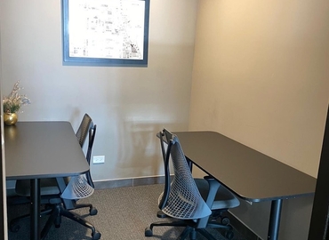 16006 m² Coworking space  in Chicago, IL, 3033 N Clark St (60657) - 12 | MatchOffice.com
