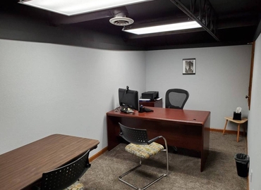 Virtual office in Topeka, KS, 2611 sw 17th st (66604) - 1 | MatchOffice