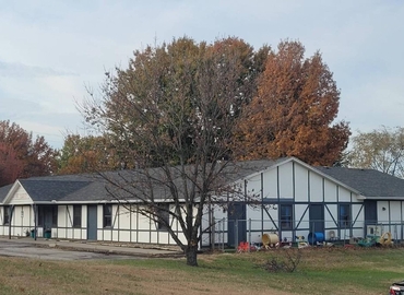 1900 m² Business space in Topeka, KS, 4015 SW 21st St (66604) - 0 | MatchOffice
