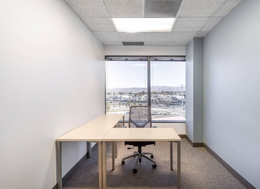 2691 m² Coworking space  in Laguna Hills, CA, 23046 Avenida de la Carlota (92653) - 11 | MatchOffice.com