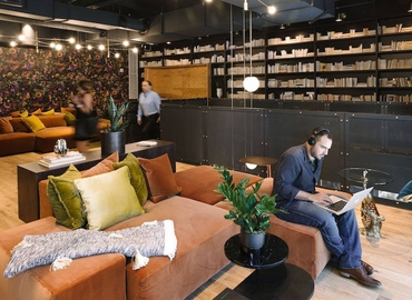 538 m² Coworking space  in Miami, FL, 78 SW 7th Street (33130) - 7 | MatchOffice