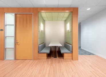 2691 m² Shared office  in Durham, NC, 2530 Meridian Parkway (27713) - 9 | MatchOffice.com