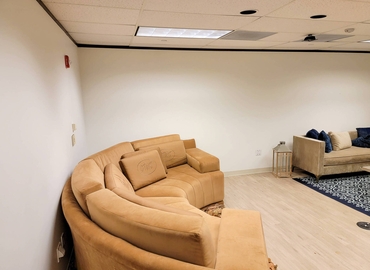 2691 m² Serviced office in Houston Central, TX, 363 N Sam  Pkwy E (77060) - 11 | MatchOffice.com