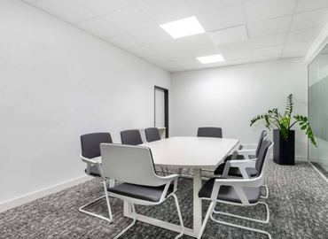 2691 m² Coworking space  in Glendale, WI, 500 West Silver Spring Drive (53217) - 11 | MatchOffice.com
