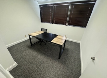 Office Northlake Boulevard 4362 33410 Palm Beach Gardens, FL