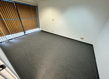 Office South Perimeter Road 1925 33309 Fort Lauderdale, FL