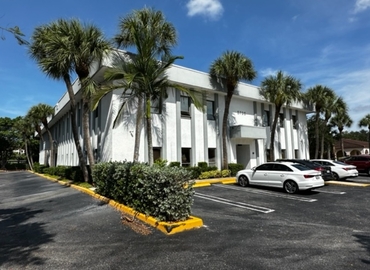 593 m² Business space in West Palm Beach, FL, Corporate Way 5725 (33407) - 4 | MatchOffice.com
