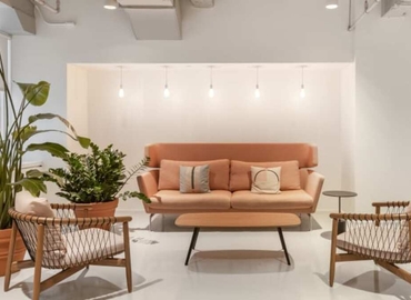 Virtual address in Milwaukee, WI, 555 W. Brown Deer Road (53217) - 2 | MatchOffice.com