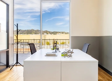 Virtual business address in West Hollywood, 	CA, 925 N. La Brea Ave. (90038) - 2 | MatchOffice.com