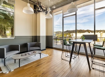Virtual office in West Hollywood, 	CA, 925 N. La Brea Ave. (90038) - 3 | MatchOffice.com