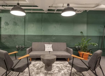 Virtual office space in Houston, TX, 6671 Southwest Fwy (77074) - 5 | MatchOffice.com