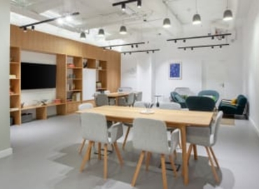 Virtual office space in Houston, TX, 6671 Southwest Fwy (77074) - 9 | MatchOffice