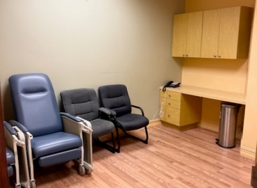 Office North Congress Avenue 1880 33426 Palm Beach Gardens, FL